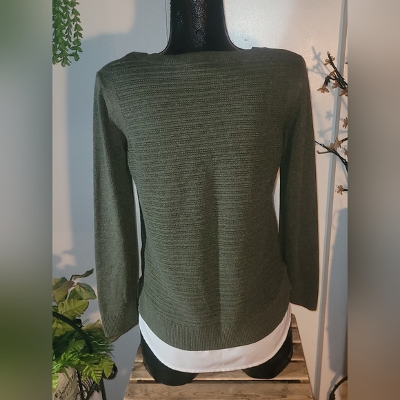 Hilary Radley Khaki V Neck Sweater M - Picture 5 of 6